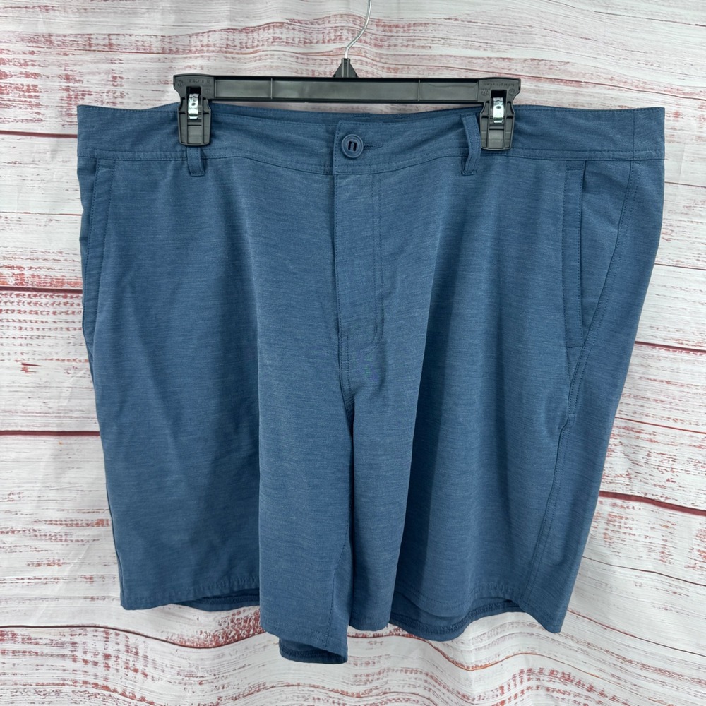Huk‎ Shorts Mens Size 40 Performance Fishing Blue Heather Pliers Pocket Athletic